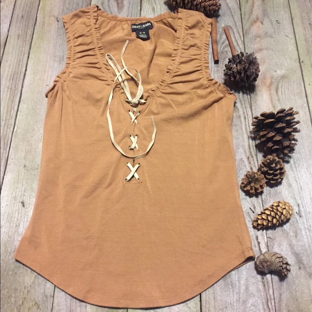 Guess top